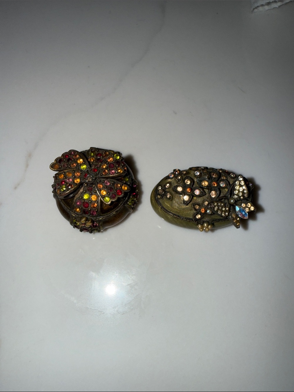 Jay strongwater oval butterfly and bow trinket